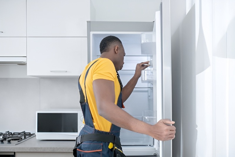 Refrigerator repair in Home Gardens